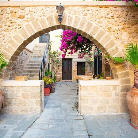 アパート The Old Town House Rhodes City