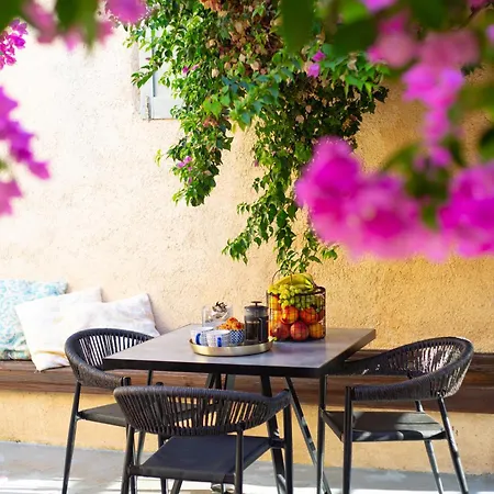 The Old Town House * Rhodes City