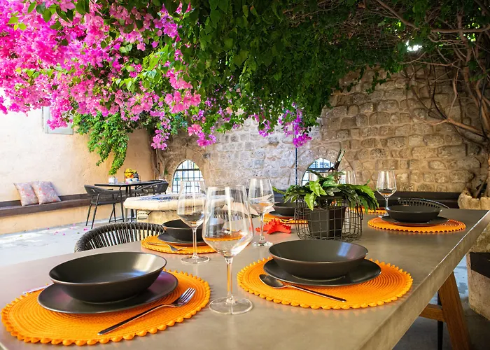 The Old Town House * Rhodes City