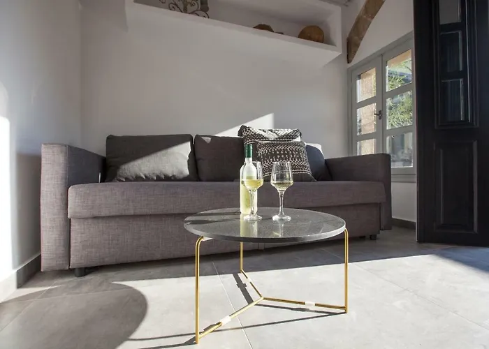 The Old Town House 아파트 Rhodes City