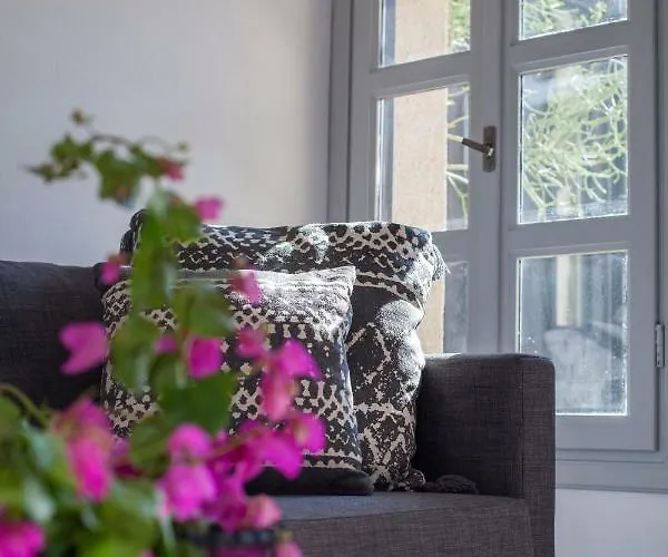 The Old Town House 아파트 *